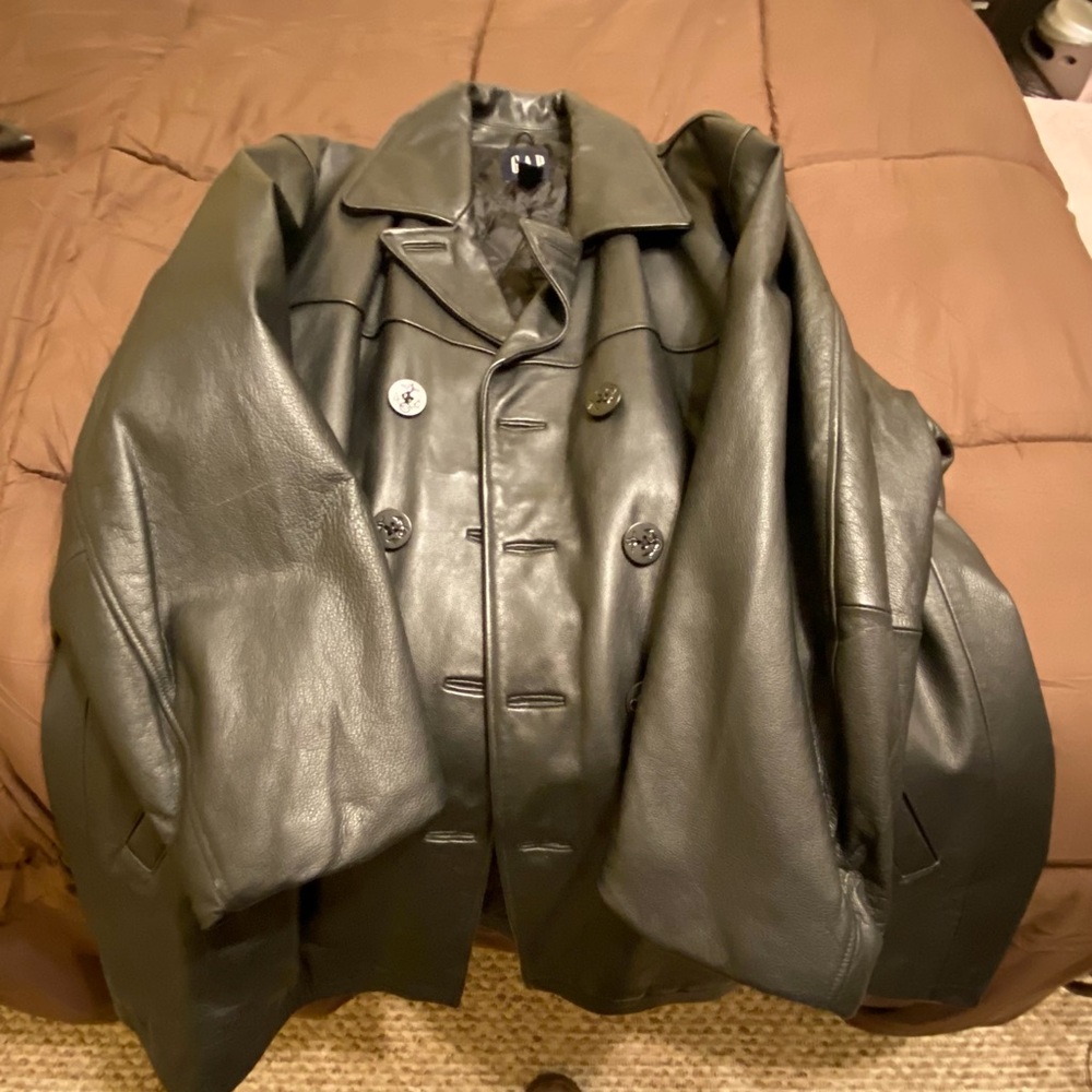 Men’a Genuine Leather Gap Pea Coat